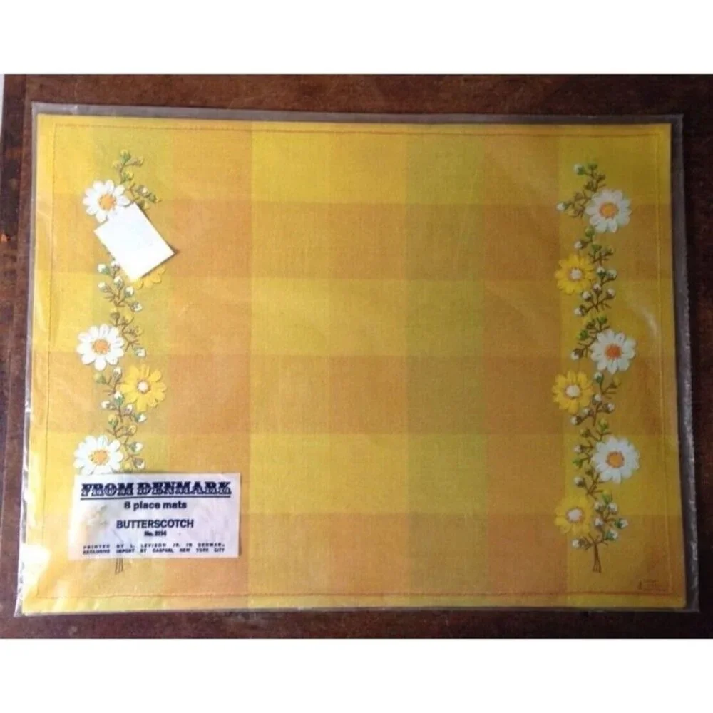 CASPARI NY 8 Paper Placemats VINTAGE Butterscotch Plaid Daisy Flower Denmark NEW